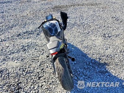 Zdjęcie 6 z 9 samochodu: 2023 SUZUKI GSX-S1000 VIN:JS1DM11B5P7100540 - miniatura