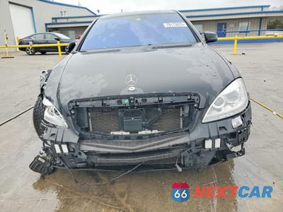 Piąte zdjęcie samochodu w środku: 2013 MERCEDES-BENZ S 550 VIN:WDDNG7DB8DA494233 - miniatura