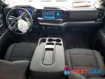 Zdjęcie 8 z 11 samochodu: 2022 CHEVROLET SILVERADO K1500 LT VIN:2GCUDDED8N1512030 - miniatura