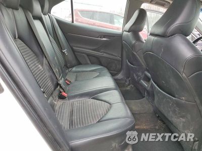 Zdjęcie 10 z 11 samochodu: 2018 TOYOTA CAMRY L VIN:4T1B11HK9JU065937 - miniatura