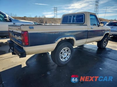 Trzecie zdjęcie samochodu z tyłu: 1984 FORD RANGER VIN:1FTCR11S5EUC39679 - miniatura