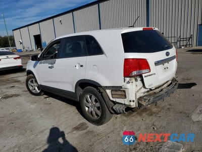 Drugie zdjęcie samochodu z przodu: 2013 KIA SORENTO LX VIN:5XYKT3A17DG359029 - miniatura