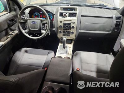 Zdjęcie 8 z 13 samochodu: 2011 FORD ESCAPE XLT VIN:1FMCU9DG9BKA53313 - miniatura