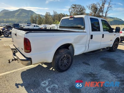 Trzecie zdjęcie samochodu z tyłu: 2004 FORD F250 SUPER DUTY VIN:1FTNW20P34EA44340 - miniatura