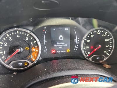 Zdjęcie 9 z 11 samochodu: 2017 JEEP RENEGADE LATITUDE VIN:ZACCJBBB2HPG48966 - miniatura