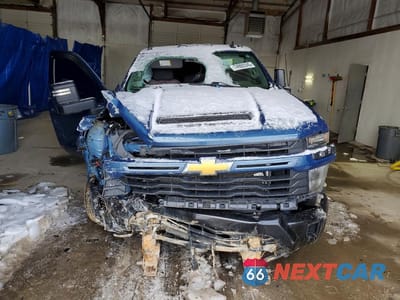 Piąte zdjęcie samochodu w środku: 2024 CHEVROLET SILVERADO K2500 CUSTOM VIN:2GC4YME76R1153751 - miniatura