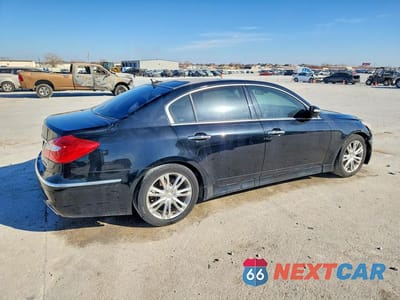 Trzecie zdjęcie samochodu z tyłu: 2012 HYUNDAI GENESIS 3.8L VIN:KMHGC4DD1CU191057 - miniatura