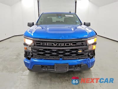 Piąte zdjęcie samochodu w środku: 2022 CHEVROLET SILVERADO C1500 CUSTOM VIN:1GCPABEK8NZ560062 - miniatura
