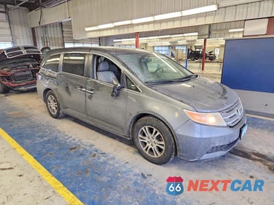 Czwarte zdjęcie samochodu z boku: 2013 HONDA ODYSSEY EXL VIN:5FNRL5H69DB030576 - miniatura