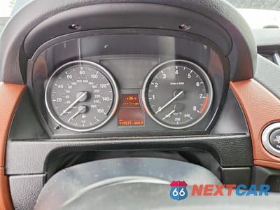 Zdjęcie 9 z 11 samochodu: 2014 BMW X1 XDRIVE35I VIN:WBAVM5C56EVV92641 - miniatura