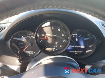 Zdjęcie 9 z 14 samochodu: 2019 PORSCHE CAYMAN BASE VIN:WP0AA2A80KS261315 - miniatura