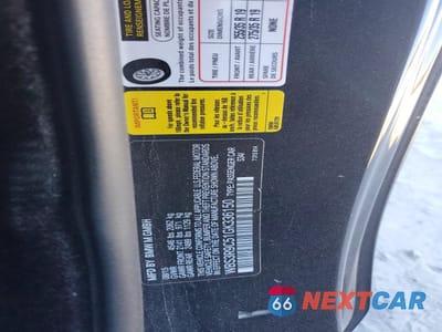 Zdjęcie 12 z 12 samochodu: 2016 BMW Motorrad M4 VIN:WBS3R9C51GK336150 - miniatura