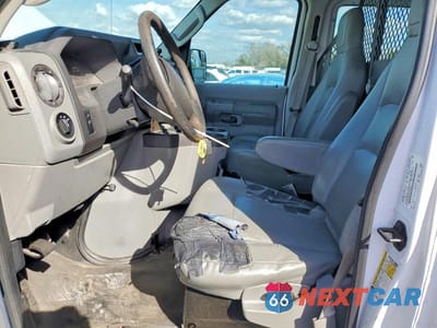 Zdjęcie 7 z 13 samochodu: 2013 FORD ECONOLINE E250 VAN VIN:1FTNE2EW6DDB05608 - miniatura