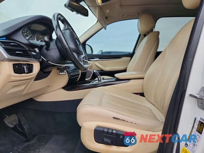 Zdjęcie 7 z 12 samochodu: 2016 BMW X5 XDRIVE35I VIN:5UXKR0C57G0P32138 - miniatura