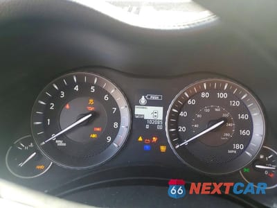 Zdjęcie 9 z 11 samochodu: 2013 INFINITI M37 X VIN:JN1BY1AR6DM600768 - miniatura