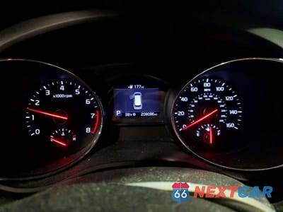 Zdjęcie 9 z 13 samochodu: 2021 KIA SEDONA EX VIN:KNDMB5C13M6674174 - miniatura
