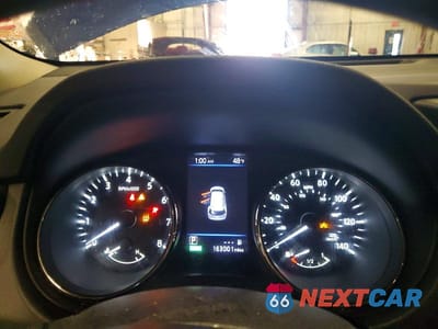 Zdjęcie 9 z 12 samochodu: 2018 NISSAN ROGUE S VIN:KNMAT2MV1JP535246 - miniatura