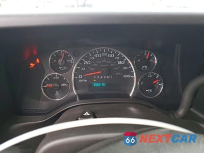 Zdjęcie 9 z 12 samochodu: 2023 CHEVROLET EXPRESS 2500 CARGO UTILITY / SERVICE VAN VIN:1GCWGAFP1P1213575 - miniatura