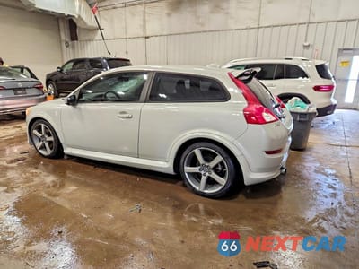 Drugie zdjęcie samochodu z przodu: 2012 VOLVO C30 T5 VIN:YV1672MK6C2265411 - miniatura