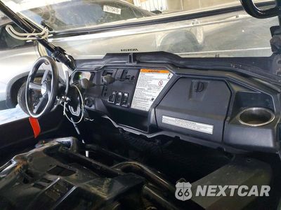 Piąte zdjęcie samochodu w środku: 2018 HONDA PIONEER 1000 UTILITY VEHICLE VIN:1HFVE04T2J4201796 - miniatura