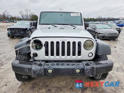 Piąte zdjęcie samochodu w środku: 2011 JEEP WRANGLER SPORT VIN:1J4AA2D18BL636113 - miniatura
