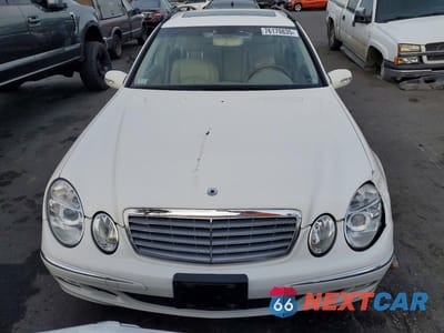 Piąte zdjęcie samochodu w środku: 2004 MERCEDES-BENZ E 320 VIN:WDBUH65JX4A481968 - miniatura