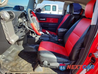 Zdjęcie 7 z 12 samochodu: 2012 TOYOTA FJ CRUISER BASE VIN:JTEBU4BF6CK142489 - miniatura