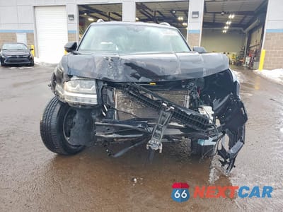 Piąte zdjęcie samochodu w środku: 2019 VOLKSWAGEN ATLAS SE VIN:1V2UR2CA2KC619500 - miniatura