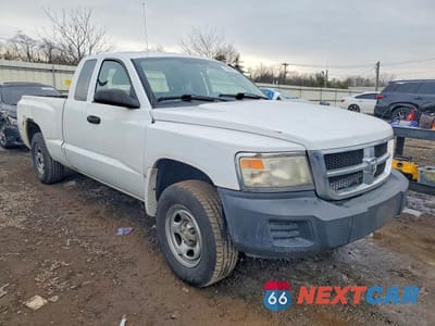 Czwarte zdjęcie samochodu z boku: 2008 DODGE DAKOTA ST VIN:1D7HE22K98S611374 - miniatura