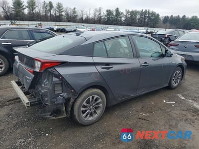 Trzecie zdjęcie samochodu z tyłu: 2019 TOYOTA PRIUS XLE VIN:JTDKARFUXK3101374 - miniatura
