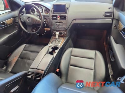 Zdjęcie 8 z 11 samochodu: 2008 MERCEDES-BENZ C 350 VIN:WDDGF56XX8F073986 - miniatura