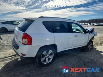 Trzecie zdjęcie samochodu z tyłu: 2012 JEEP COMPASS LATITUDE VIN:1C4NJCEB7CD618248 - miniatura
