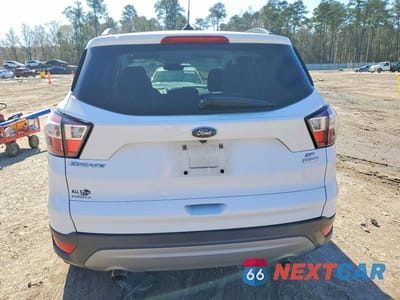 Zdjęcie 6 z 11 samochodu: 2018 FORD ESCAPE SE VIN:1FMCU0GD3JUB47641 - miniatura