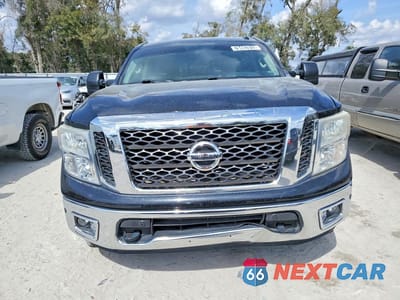 Piąte zdjęcie samochodu w środku: 2017 NISSAN TITAN SV *** PRIOR FLEET *** VIN:1N6AA1E67HN548352 - miniatura