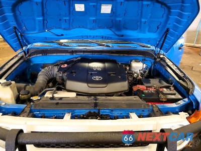 Zdjęcie 12 z 13 samochodu: 2007 TOYOTA FJ CRUISER BASE VIN:JTEBU11F270011657 - miniatura