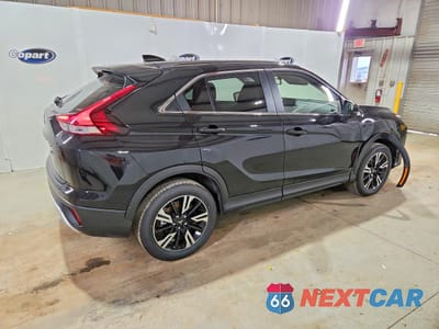 Trzecie zdjęcie samochodu z tyłu: 2026 MITSUBISHI ECLIPSE CROSS SE VIN:JA4ATWAA2TZ014238 - miniatura