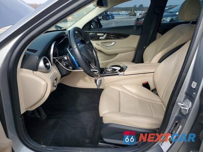 Zdjęcie 7 z 12 samochodu: 2016 MERCEDES-BENZ C 300 VIN:55SWF4JBXGU114971 - miniatura