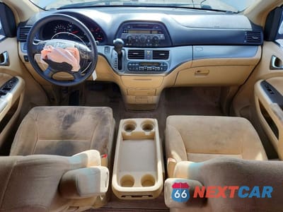 Zdjęcie 8 z 14 samochodu: 2005 HONDA ODYSSEY EX VIN:5FNRL38435B409481 - miniatura