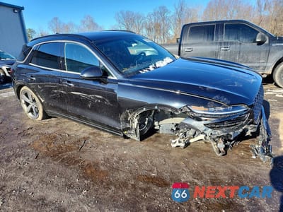 Czwarte zdjęcie samochodu z boku: 2023 GENESIS GV70 2.5T STANDARD VIN:KMUMADTB0PU100571 - miniatura