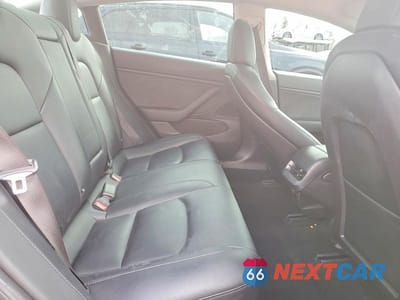 Zdjęcie 10 z 11 samochodu: 2018 TESLA MODEL 3 VIN:5YJ3E1EB3JF088110 - miniatura