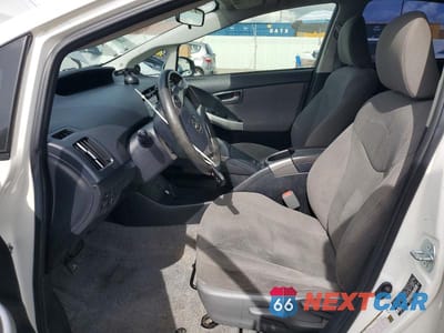 Zdjęcie 7 z 12 samochodu: 2015 TOYOTA PRIUS VIN:JTDKN3DU4F0425044 - miniatura