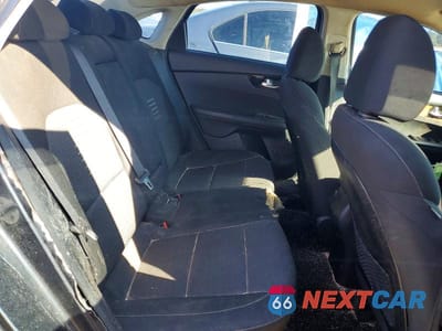 Zdjęcie 10 z 11 samochodu: 2019 KIA FORTE GT LINE VIN:3KPF34AD8KE017097 - miniatura