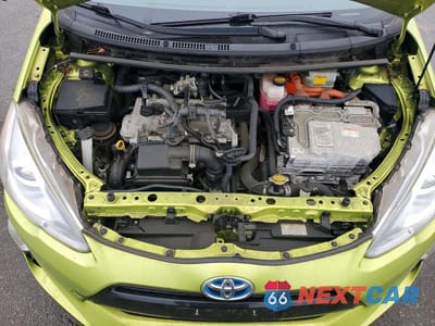 Zdjęcie 11 z 13 samochodu: 2015 TOYOTA PRIUS C VIN:JTDKDTB31F1105056 - miniatura