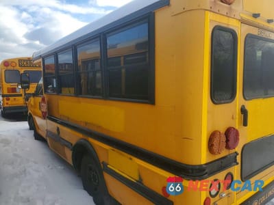 Trzecie zdjęcie samochodu z tyłu: 2014 CHEVROLET EXPRESS SCHOOL BUS VIN:1GB0G2BA7E1160637 - miniatura