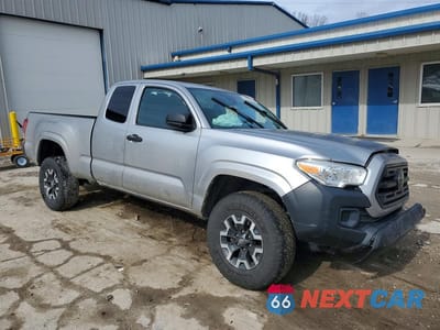 Czwarte zdjęcie samochodu z boku: 2019 TOYOTA TACOMA SR VIN:5TFSX5EN7KX068330 - miniatura