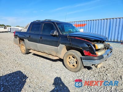 Czwarte zdjęcie samochodu z boku: 2002 CHEVROLET AVALANCHE C1500 VIN:3GNEC13T12G290196 - miniatura