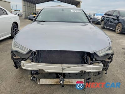 Piąte zdjęcie samochodu w środku: 2018 AUDI A6 PREMIUM VIN:WAUF8AFC1JN082736 - miniatura