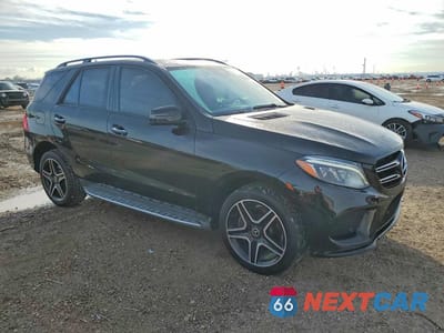 Czwarte zdjęcie samochodu z boku: 2017 MERCEDES-BENZ GLE 350 VIN:4JGDA5JB5HA981794 - miniatura