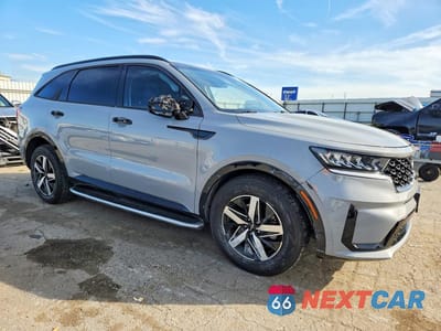 Czwarte zdjęcie samochodu z boku: 2022 KIA SORENTO EX VIN:5XYRH4LF0NG160436 - miniatura