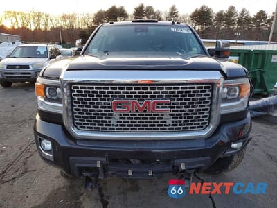 Piąte zdjęcie samochodu w środku: 2016 GMC SIERRA K2500 DENALI VIN:1GT12UE84GF130049 - miniatura